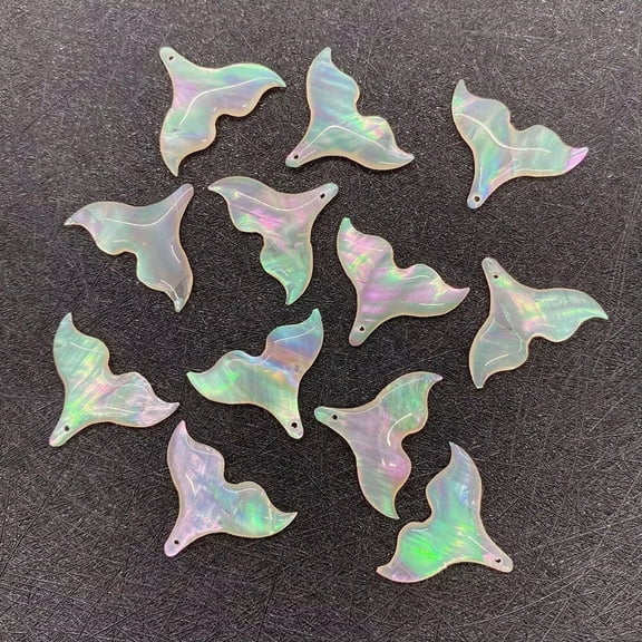 HOOUN 10PCS Natural Shell Fish Tail Charms Ocean Sea MOP Shark Whale Pendant 20x25mm