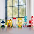 thumbnail image 4 of LEGO Classic Les maisons créatives 11035 Ensemble de construction (850 pièces), 4 of 6