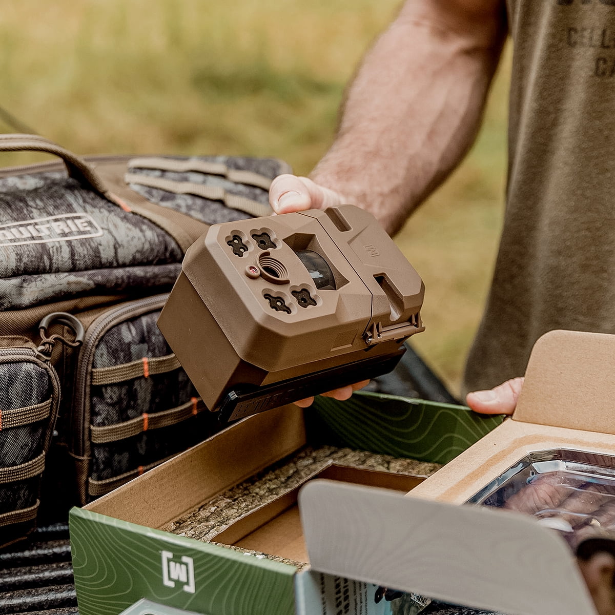 Moultrie Edge Cellular Trail Camera - 33MP - 720p Video - Nationwide 4G LTE - HD Video-Audio - Built in Memory - Cloud Storage