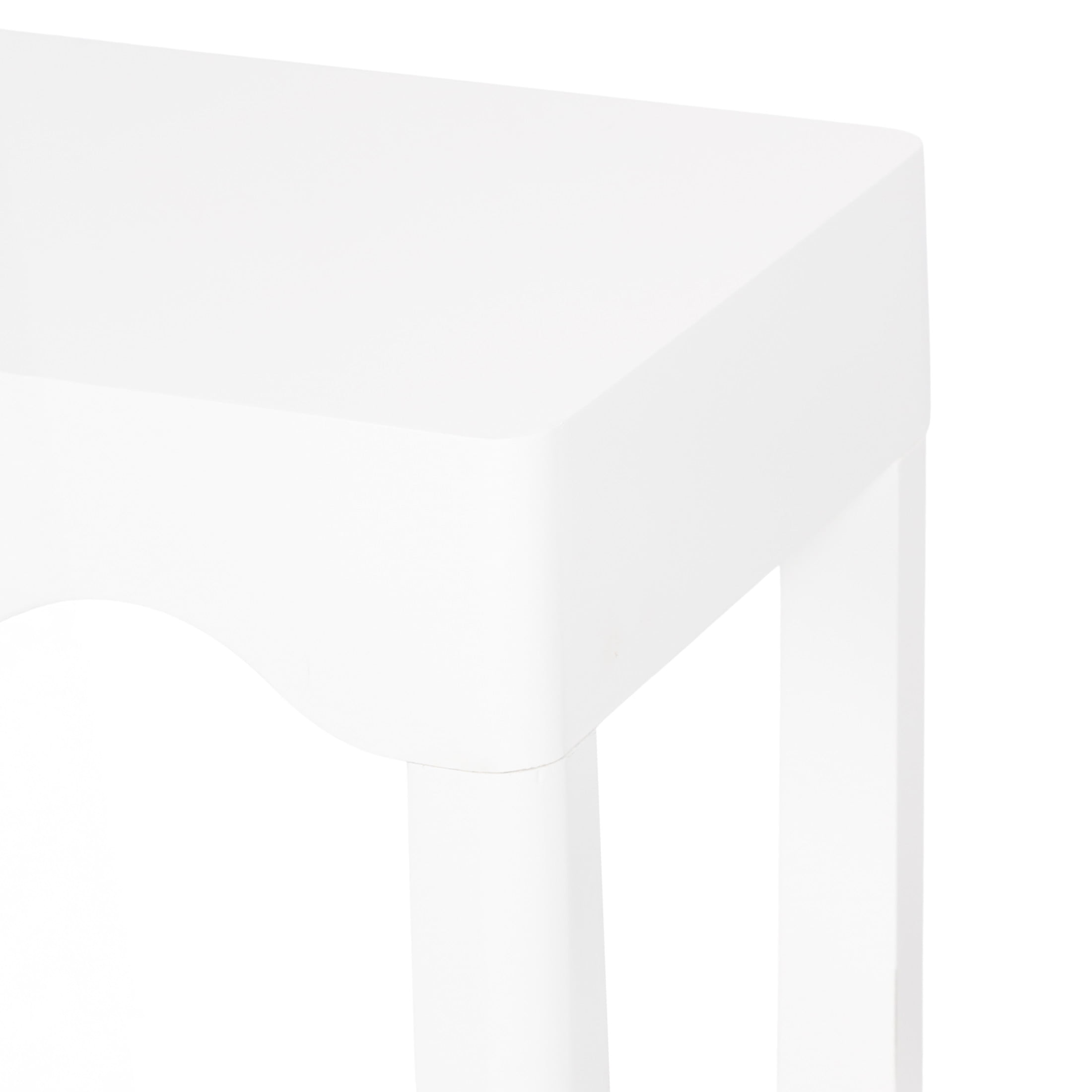 Kate and Laurel Maida Modern Rectangle Wooden Wavy Console Table, 32 x 12 x 30, White, Transitional Decorative Entryway Table with Wavy Apron for Entry Decor Option