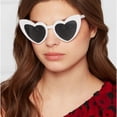 thumbnail image 3 of Gafas de sol YooThink estilo ojo de gato vintage en forma de corazón para mujer, 3 of 6