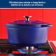 thumbnail image 5 of Olla/Cacerola Farberware. Hierro fundido Pre-curado con tapa, 26cm / 4.5L. Color azul., 5 of 6