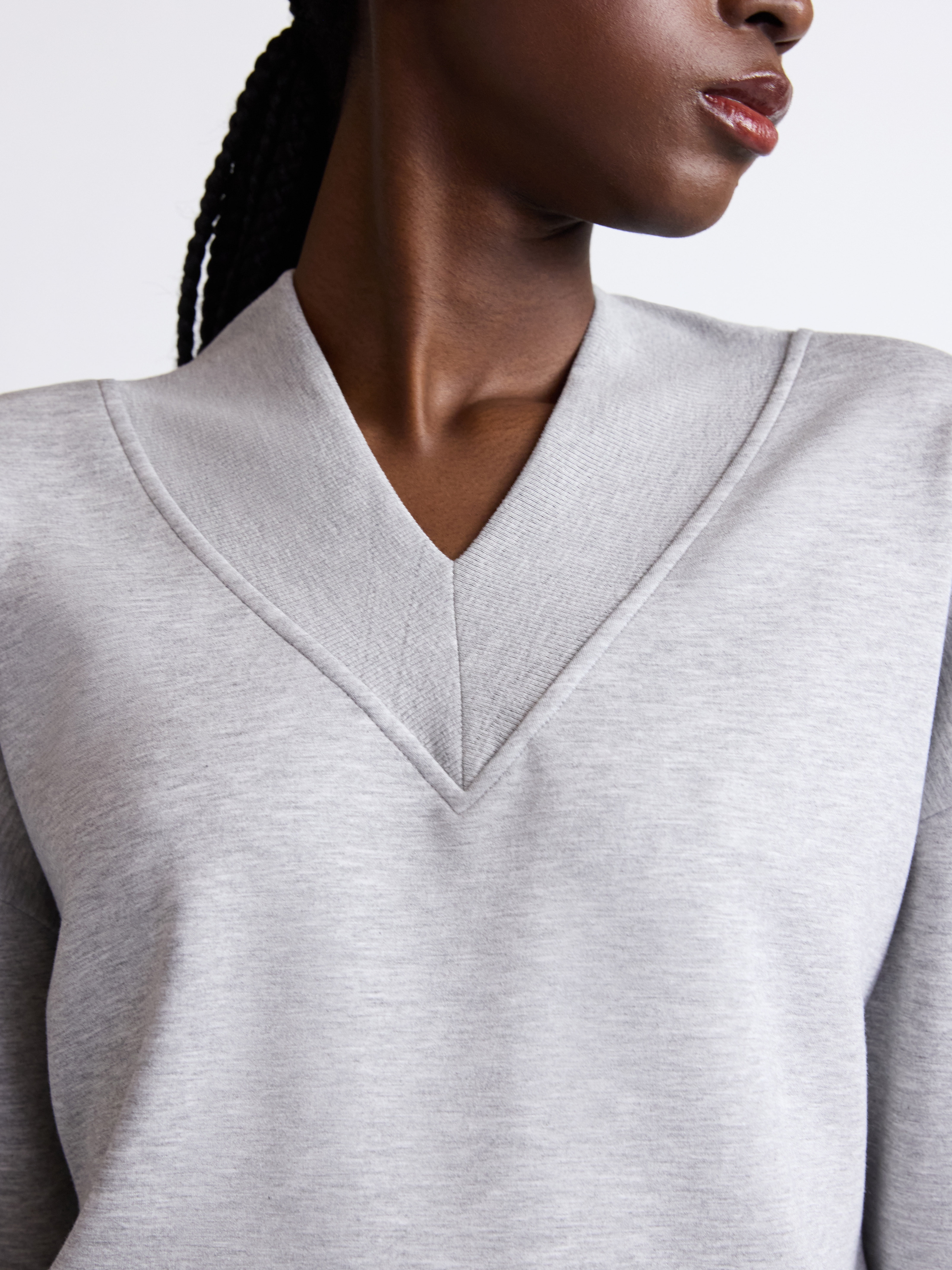 Scoop Women's and Women's Plus New Scubaknit V Neck Sweatshirt, Sizes XS-4X