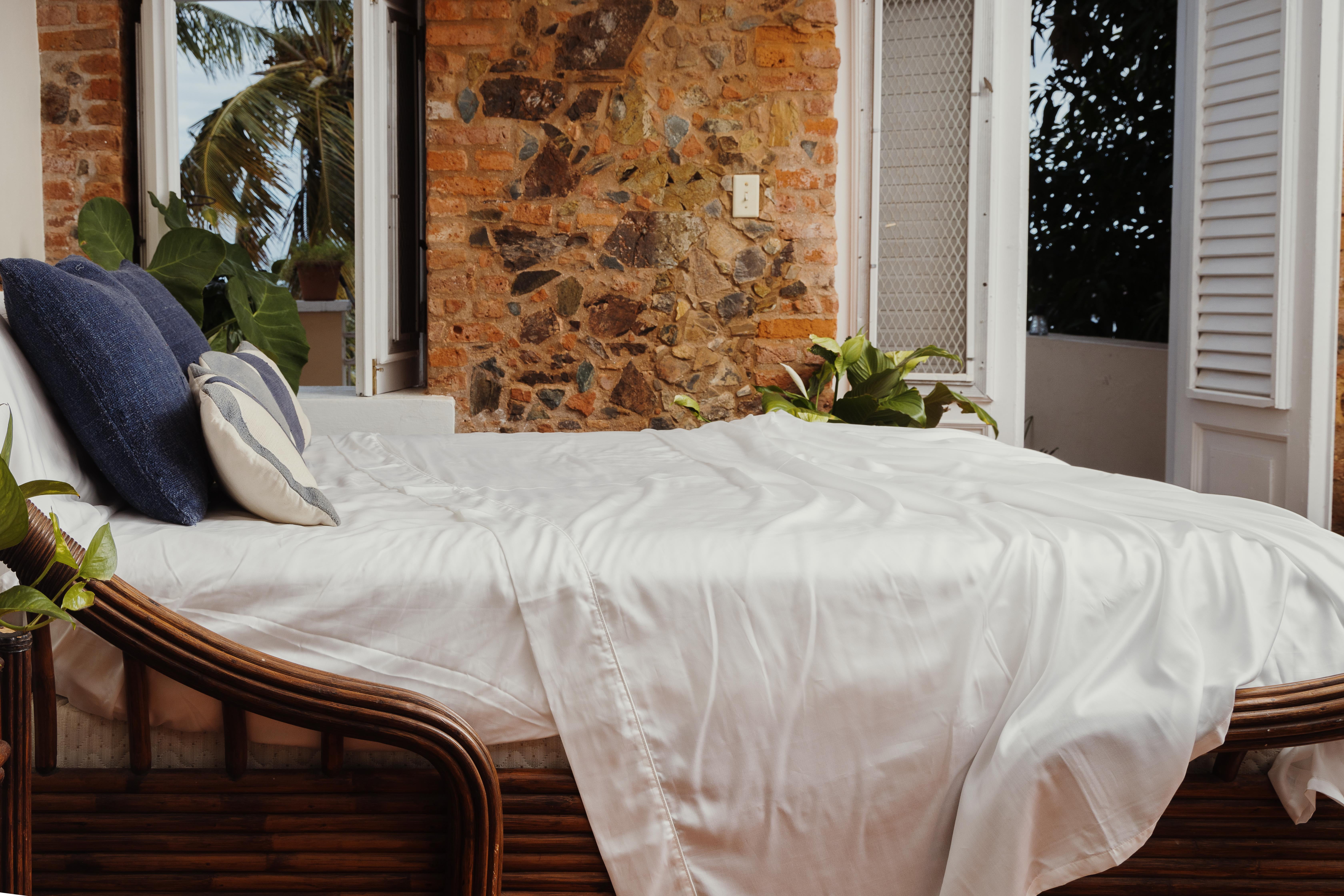 Bamboo Bed Sheet Set Queen - White