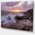 thumbnail image 2 of Vagues Orageuses sur la Belle Plage d'Australie, 2 of 3