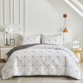 thumbnail image 3 of Juego de edredón UOZZI BEDDING reversible a cuadros blancos y grises Queen, 3 of 9