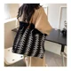 thumbnail image 4 of Bolso de hombro informal para mujer, bolso de mano de gran capacidad con asa superior, bolso de playa, bolsos de compras para mujer, bolsos de viaje, monedero, 4 of 5