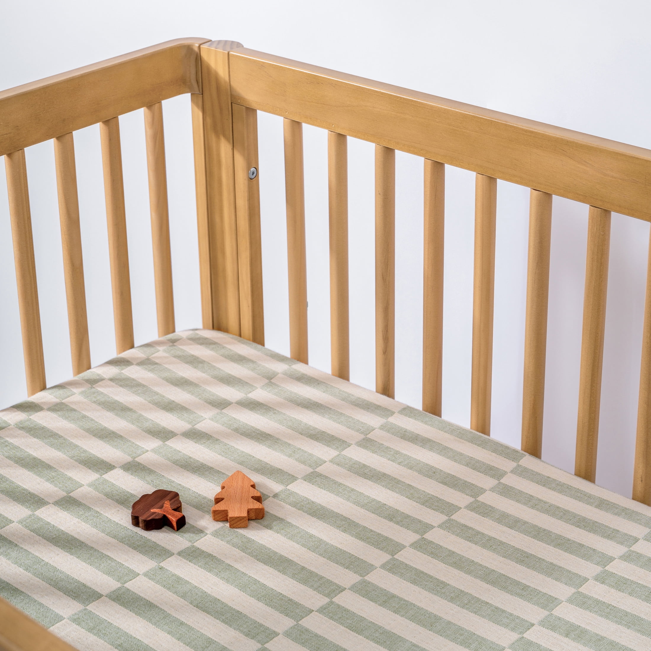 Babyletto All-Stages Midi Crib Sheet in GOTS Certified Organic Muslin Cotton