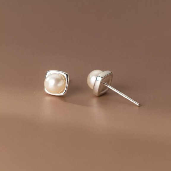 EOEMY 925 Sterling Silver Pearl Stud Earrings / Studs / Pearls