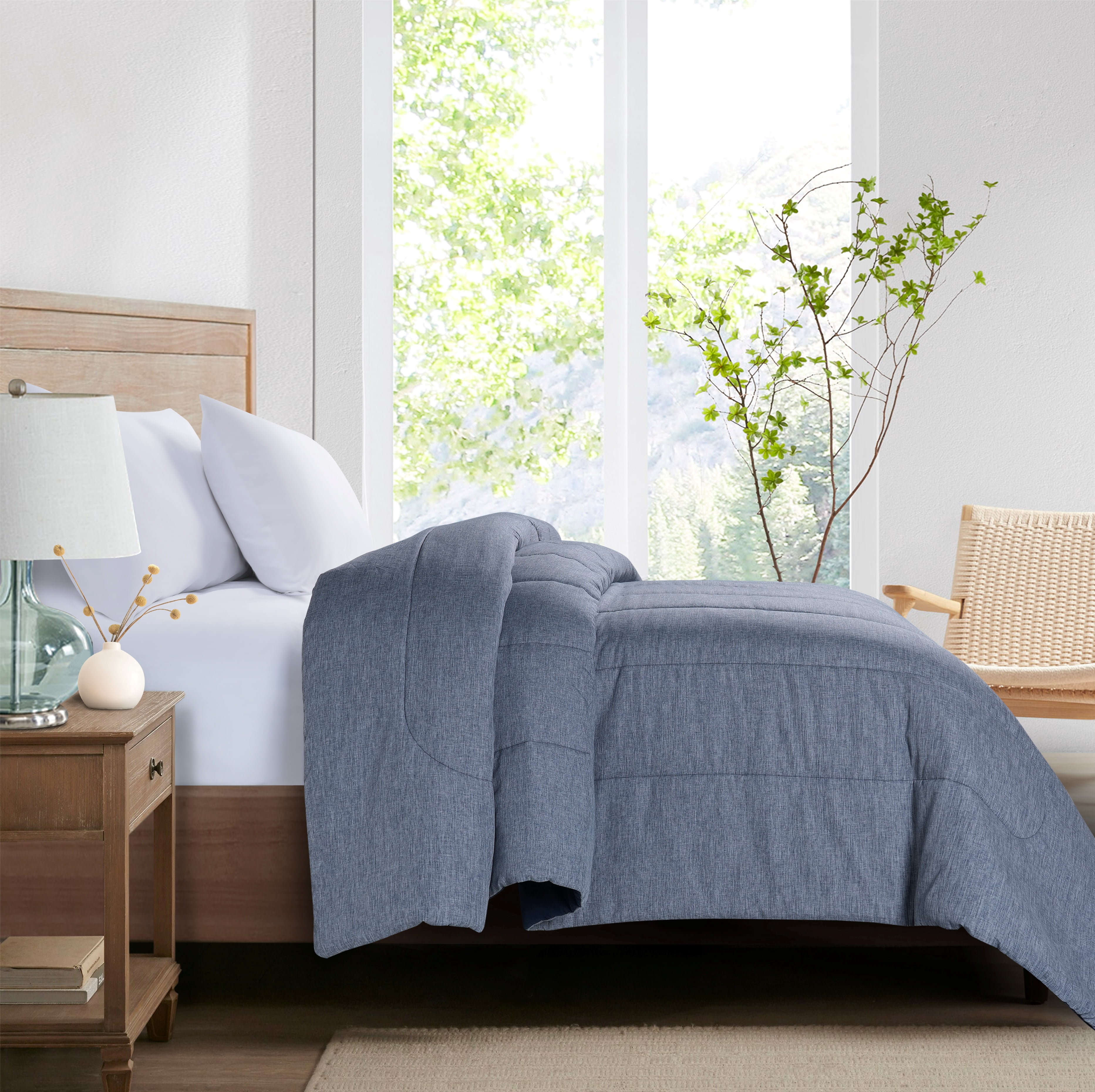 Mainstays Super Soft Microfiber Reversible Comforter, Twin-XL, Navy, 1 Piece