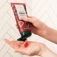 thumbnail image 3 of Exfoliante Corporal The Body Shop Fresa 6.75 Onzas, 3 of 4