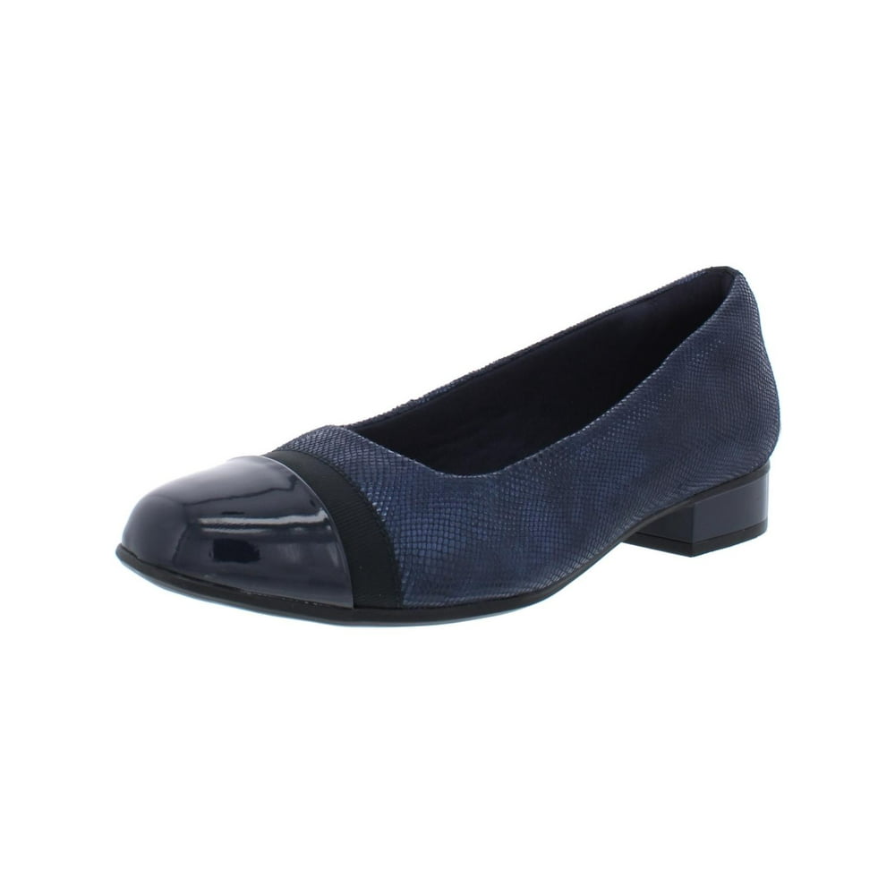 clarks womens flat dress shoes