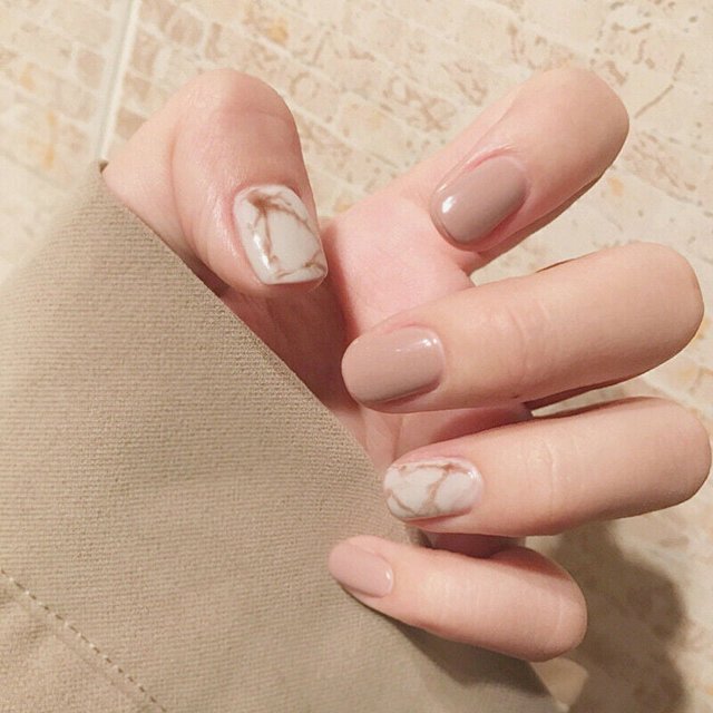 uñas postizas Extensión de uñas postizas de color caqui, luz de manicura, frotis de color caqui, uñas postizas, uñas cortas portátiles, uñas con parche terminado Zhivalor HMHZ1788
