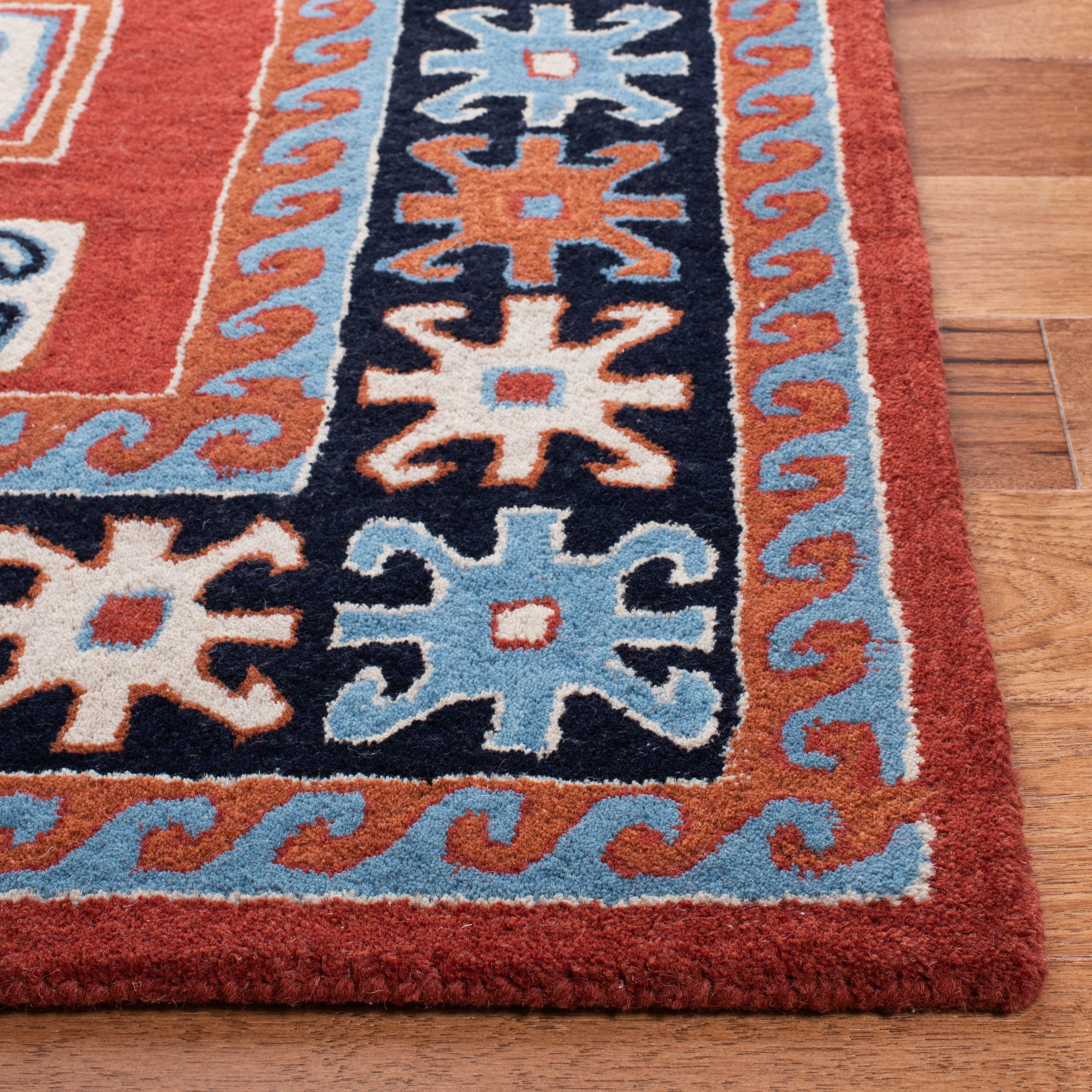 Safavieh Heritage Diarmait Floral Wool Runner Rug, Red/Black, 2'3" x 8'