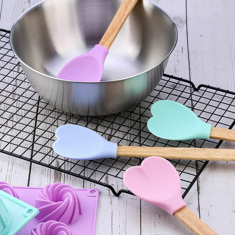 Soup Spoon Hanging Hole Silicone Mixing Spoon Solid Color Heart