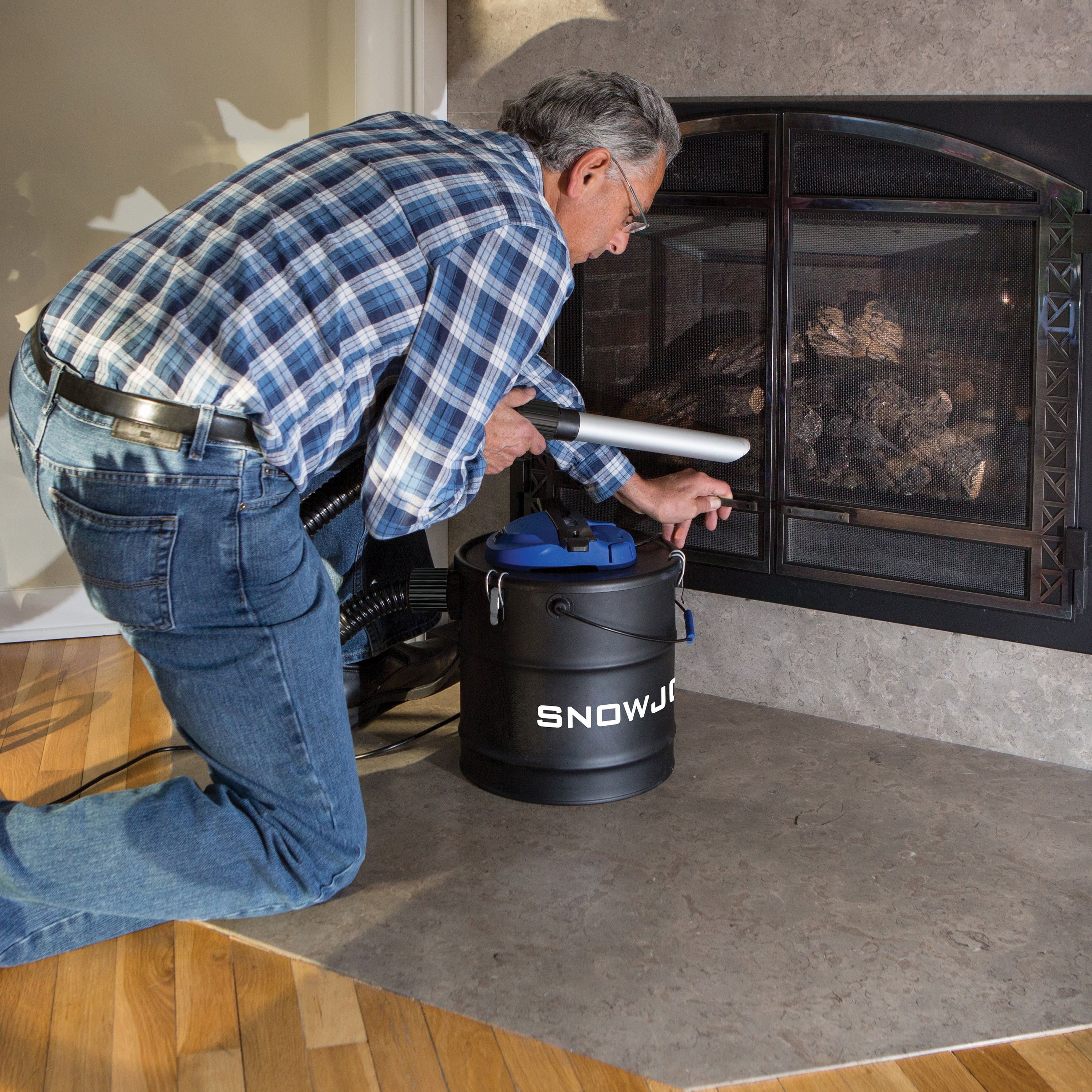 (未使用･未開封品)4.8 Gal. Ash Vacuum Snow Joe 4.8 Gallon Bagless Ash Vacuum Cleaner, Metal