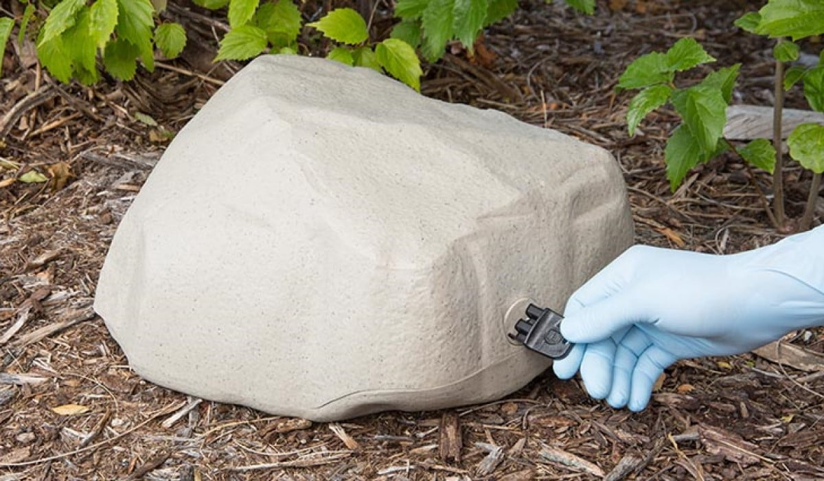 Protecta EVO Landscape Rat Bait Station Simulated Sandstone 1 Bait Station Bell Labs