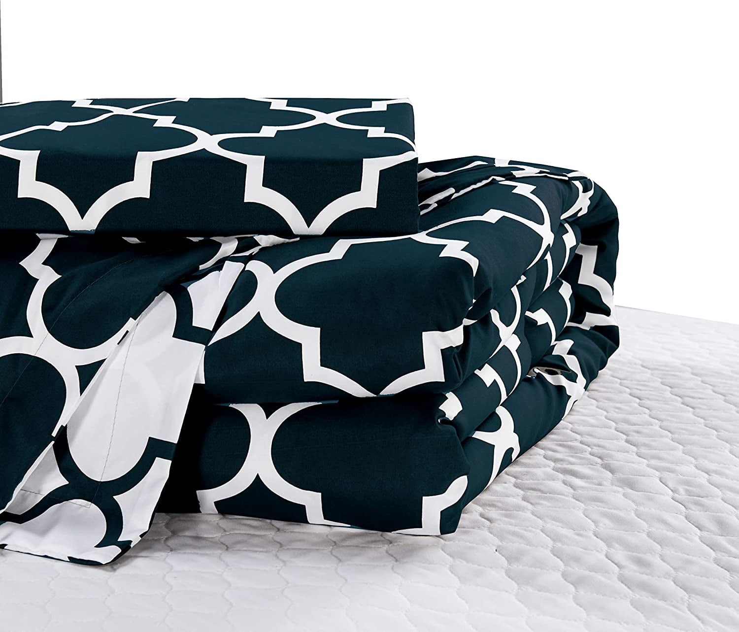 Elegant Comfort Super Soft Quatrefoil Comforter Pattern Down Alternative Reversible 3-Piece Comforter Set,King, Navy/White