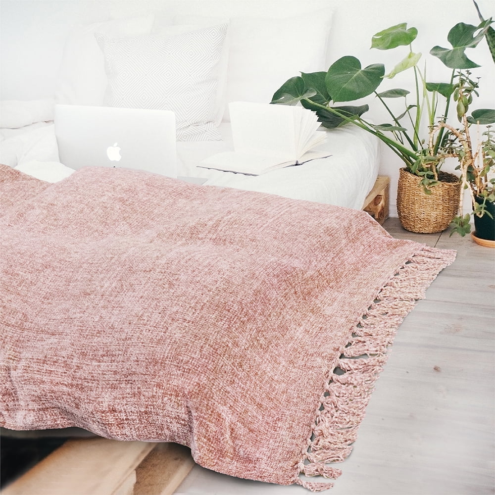 PAVILIA Buffalo Plaid Chenille Throw Blanket | Velvety Texture ...