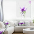 thumbnail image 1 of Fleur Violette avec Éclaboussures Vertes - Impression sur Toile Florale, 1 of 3