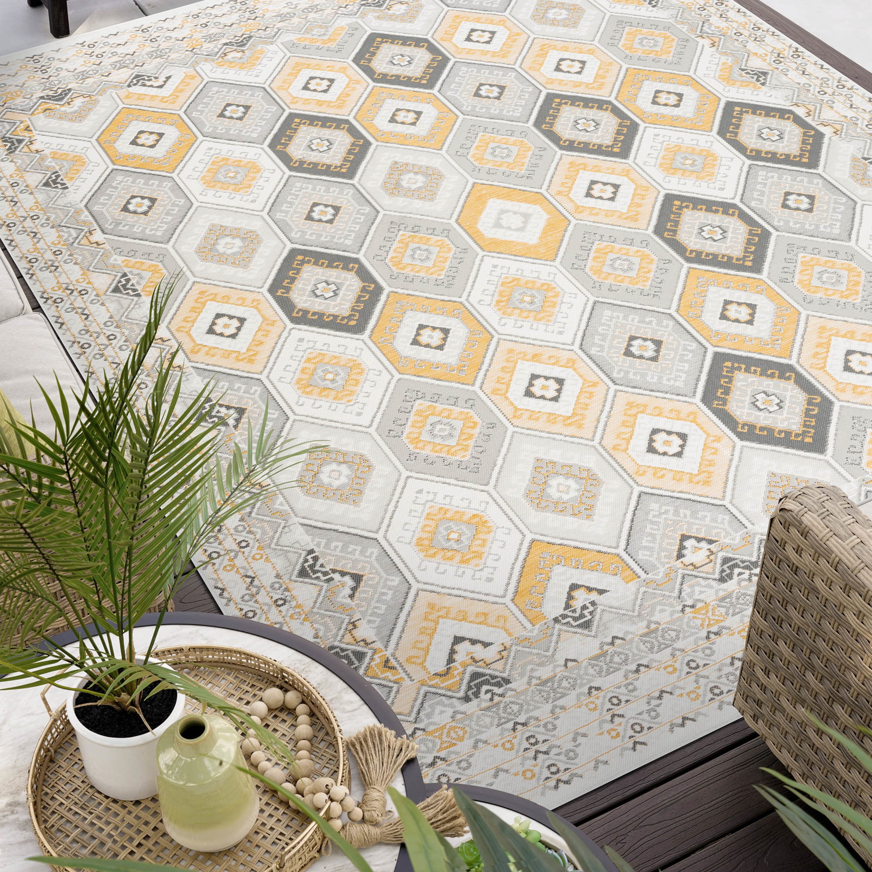 Bliss Rugs Geometric Indoor Outdoor Rug Low-Profile Reversible Floor Mat for Patio, Entrance, Front Door | Cream, 2' x 3'