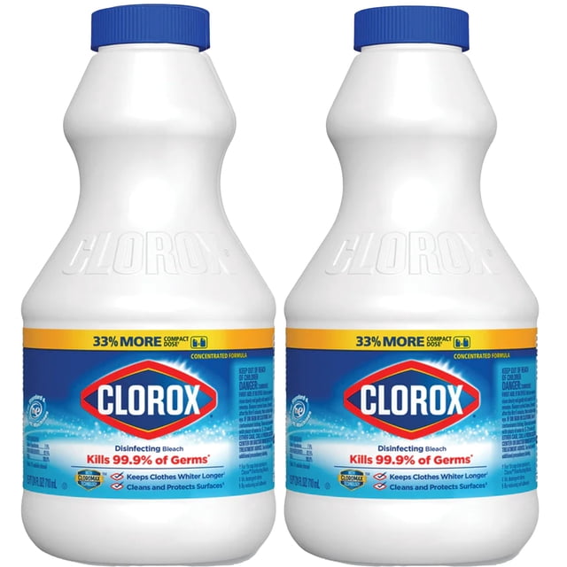 limpiador desinfectante con lejía clorox regular 710 ml, paquete de 2 dos botellas blancas de 710 ml con tapa azul y etiqueta azul con logo Clorox que indica fórmula concentrada y "mata 99.9% de gérmenes"; botellas compactas con zona estriada para agarre, pensadas para limpieza del hogar y lavandería; también suelen usarse para pretratar manchas difíciles antes del lavado.
