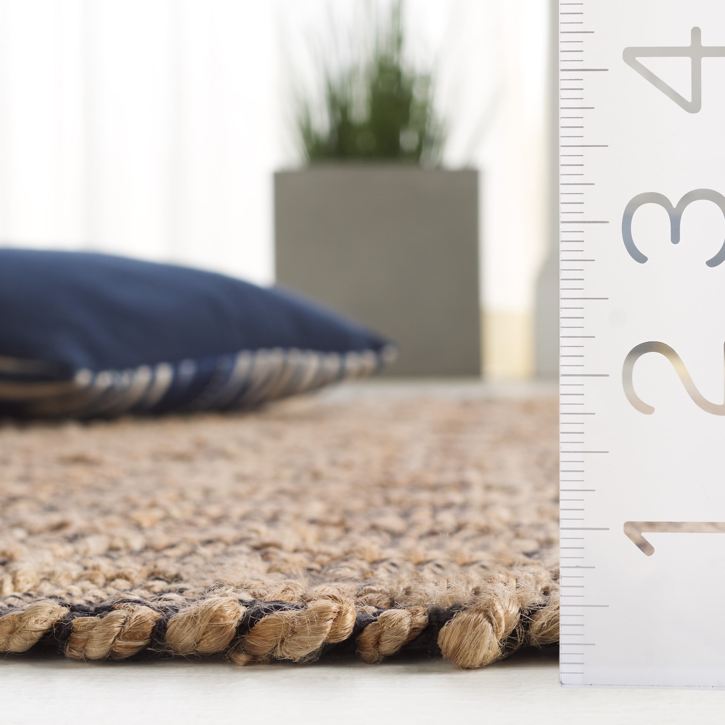 SAFAVIEH Cape Cod Fallon Geometric Area Rug, Charcoal/Natural, 5' x 8'