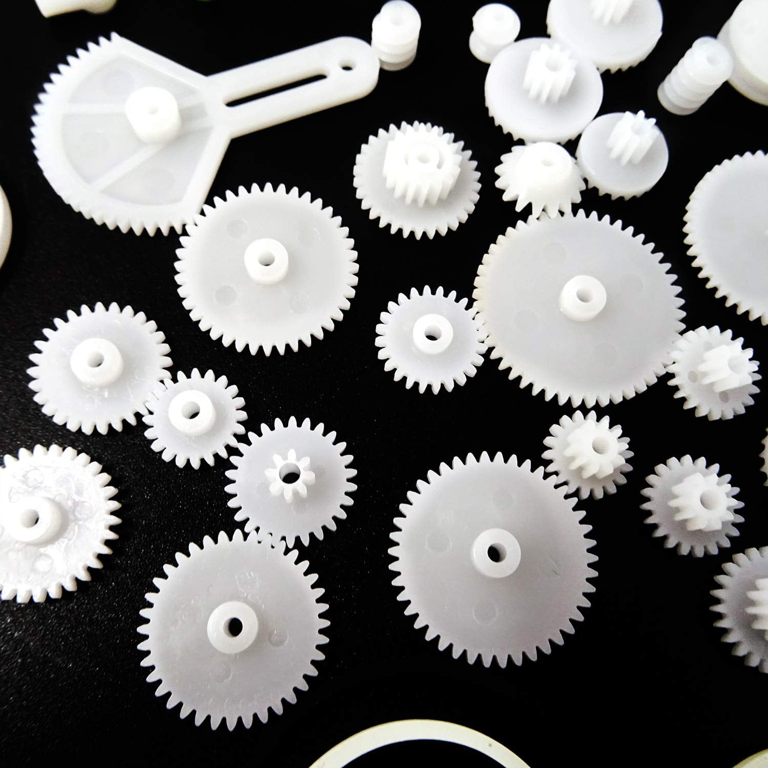 62Pcs 62 Styles Plastic Gears All Module 0.5 Robot Parts for DIY Toy 