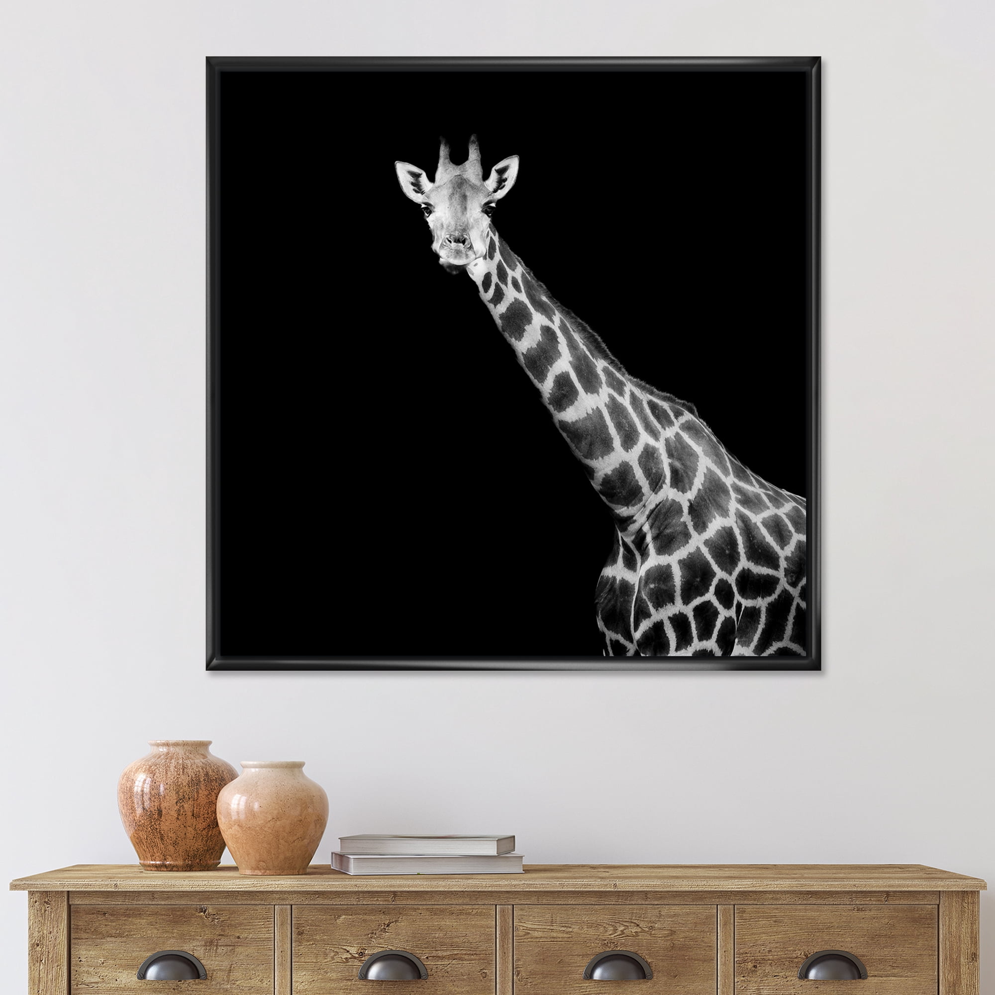 Designart 'Close Up Portrait Of A Giraffe On Black I' Farmhouse Framed Canvas Wall Art Print