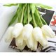 thumbnail image 4 of JYOHEY Flores Falsas Ramo Artificial Tulipanes Flores Decorativas Artificiales Toque Real Para El Hogar Jardín Boda Fiesta Comunión Decoración Tulipanes Artificiales 12 Piezas (Blanco Amarillo) Vhermosa HFP-0294-2, 4 of 7