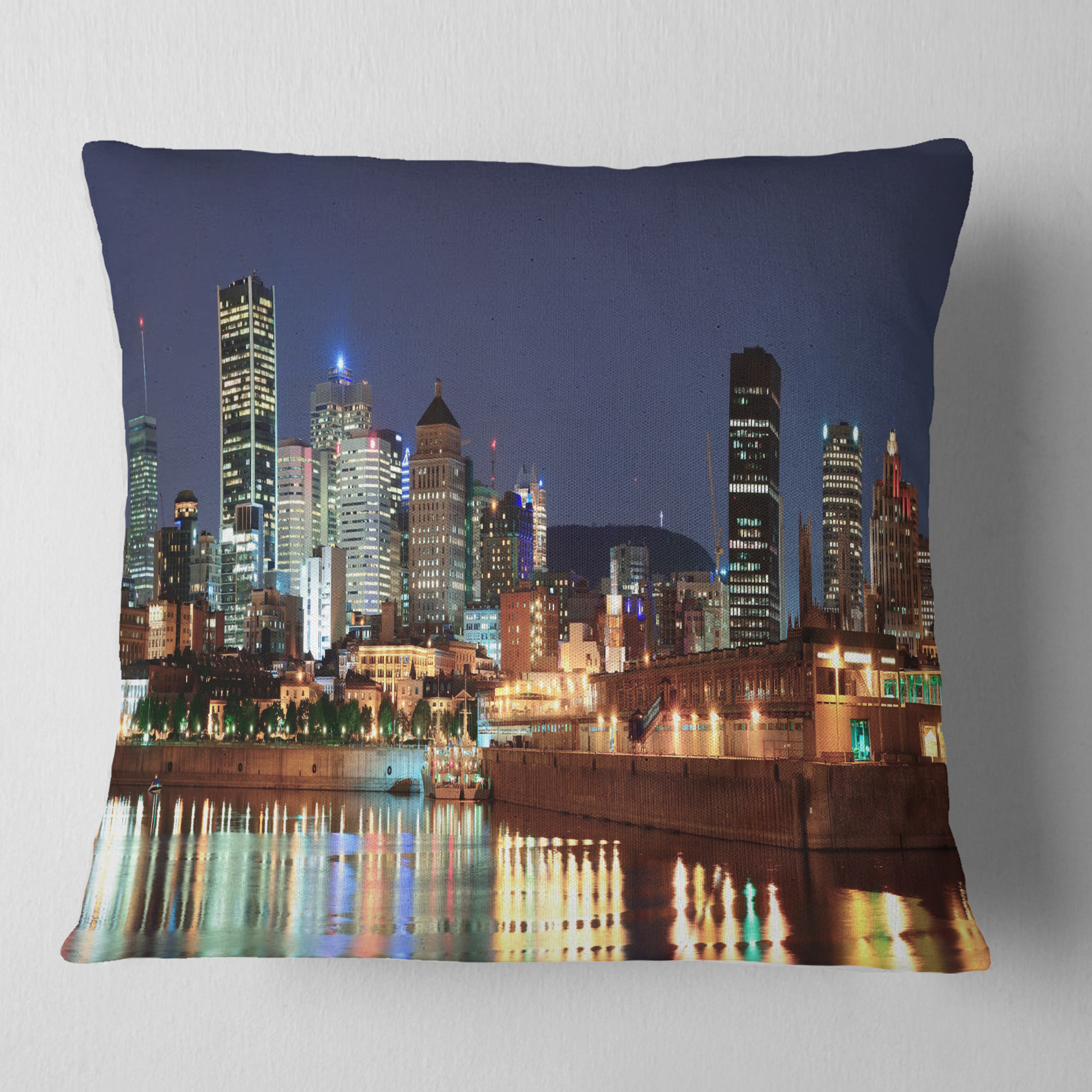 Designart Bright Montreal at Dusk - Cityscape Photography Throw Pillow - 16x16