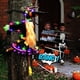 thumbnail image 2 of Muñeco de bruja para Halloween, juguetes de decoración al aire libre que se choca en el árbol, colgante de puerta aterradora, accesorios para porche, novedad de 2023, 2 of 4