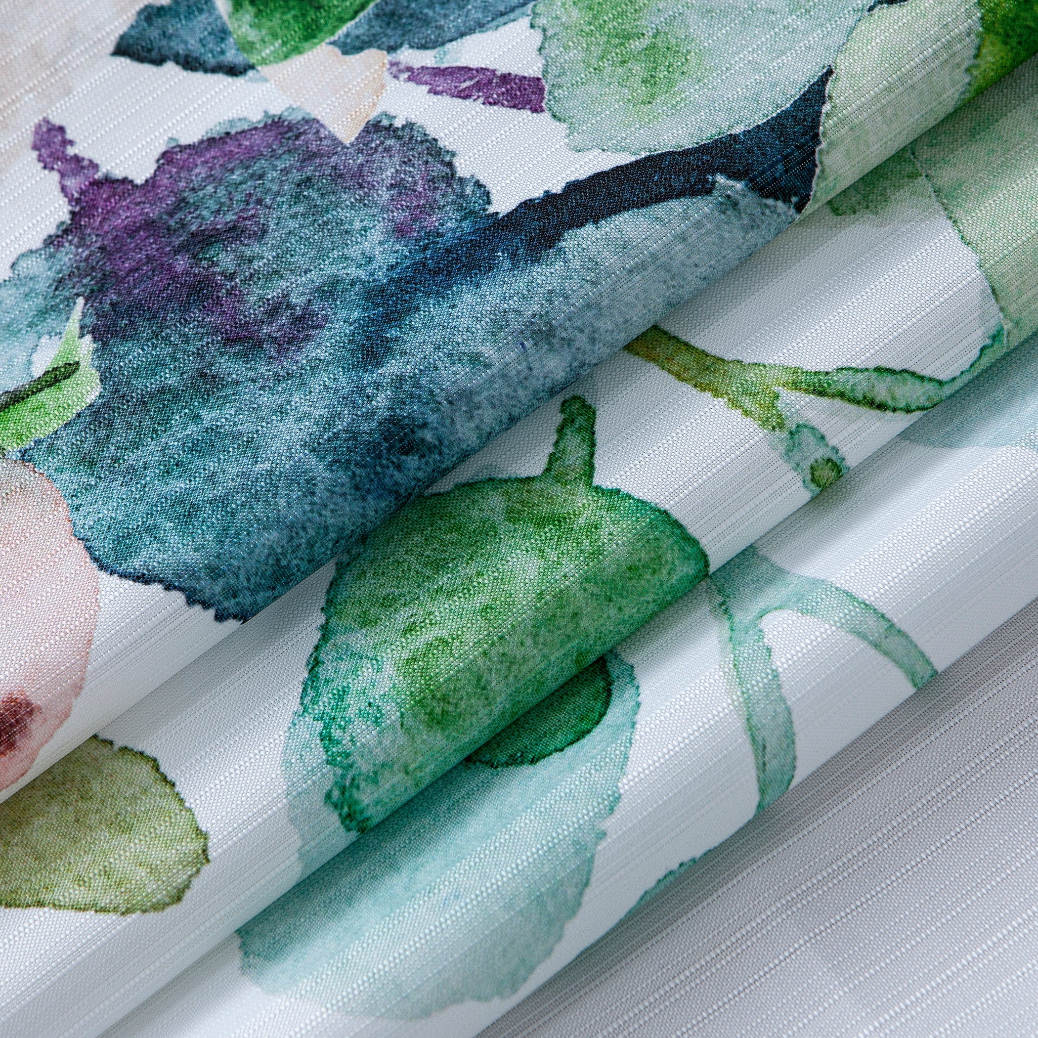 Dainty Home Multicolor Waterfall Floral Fabric Shower Curtain – 3D Textured Design, Water-Repellent, Machine-Washable Bathroom Curtain, 70" x 72"