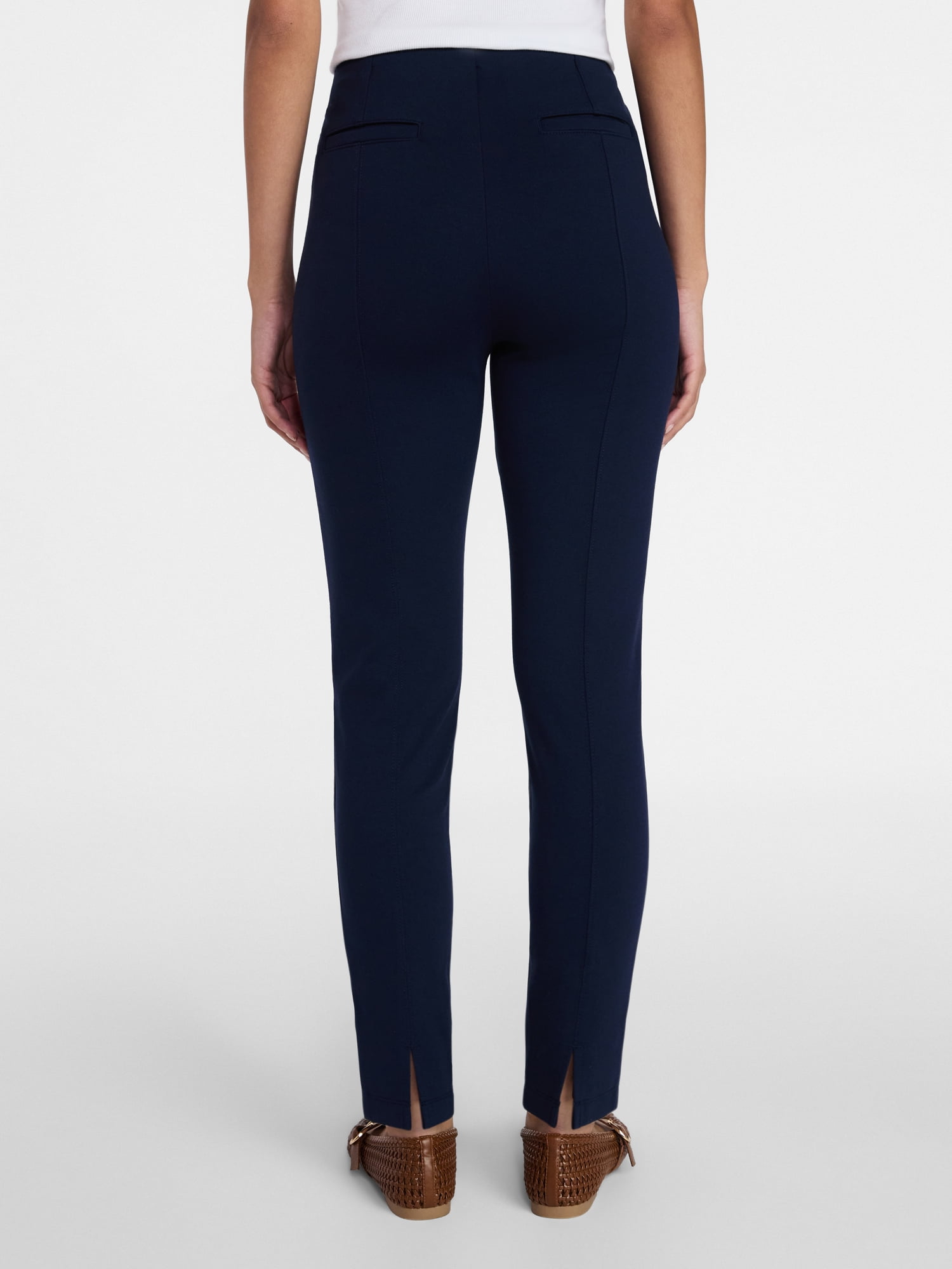 Time and Tru Women's High Rise Straight Leg Cuffed Jeans, 26.5" Inseam, Sizes 0-20