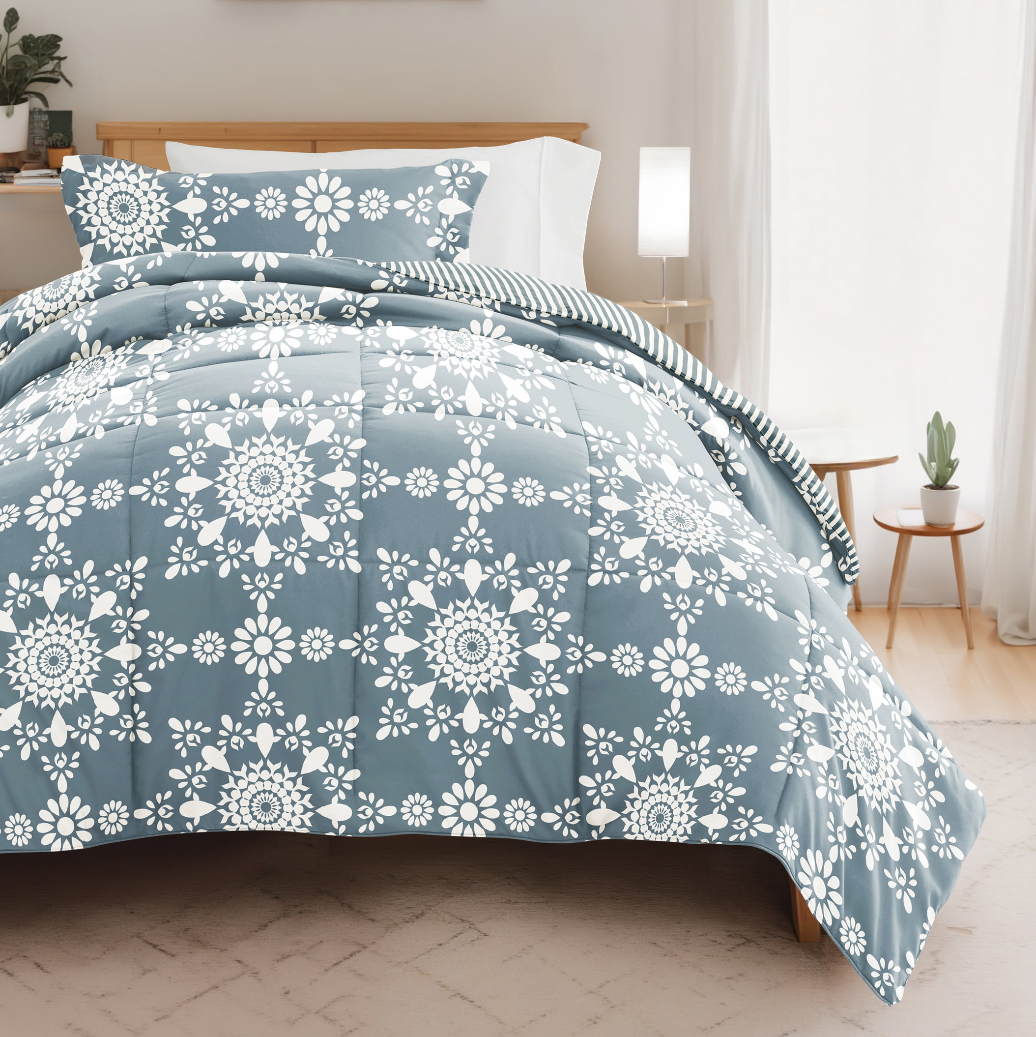 Noble Linens 8 Piece Dorm Bedding Bundle, Comforter & Sheet Set, Pillows, Laundry Bag