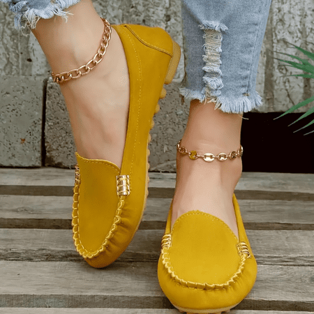 

HYYANGUWENTI Women‘s Comfortable Lightweight Low Top Casual Slip On Solid Color Flat Shoes Ideal for Everyday Wear and Effortless to Style with Any Outfit Versatile and Chic