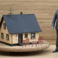 thumbnail image 4 of 1 Juego de muebles en miniatura para casa de muñecas. Incluye silla y mesa. Escritorio y silla para casa de muñecas. Escultura., 4 of 7