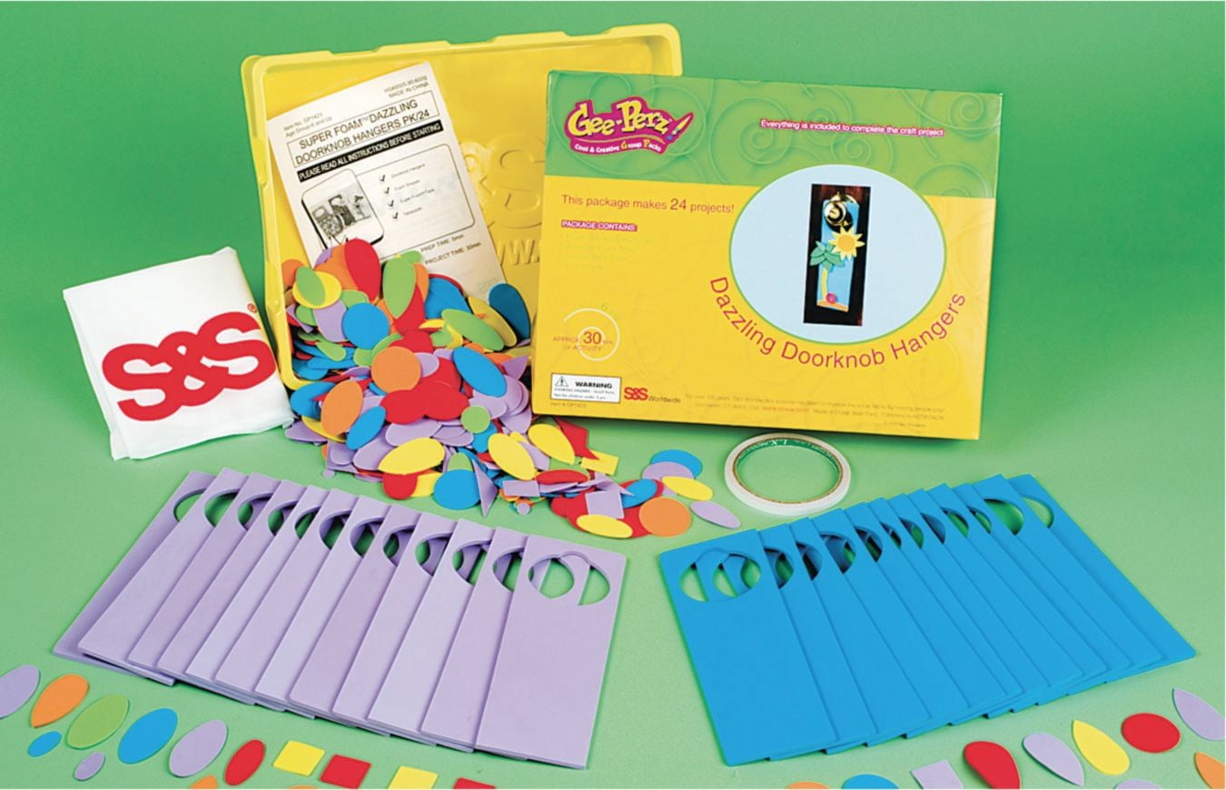 Super Foam Dazzling Door Hangers Craft Kit (Pack of 24)