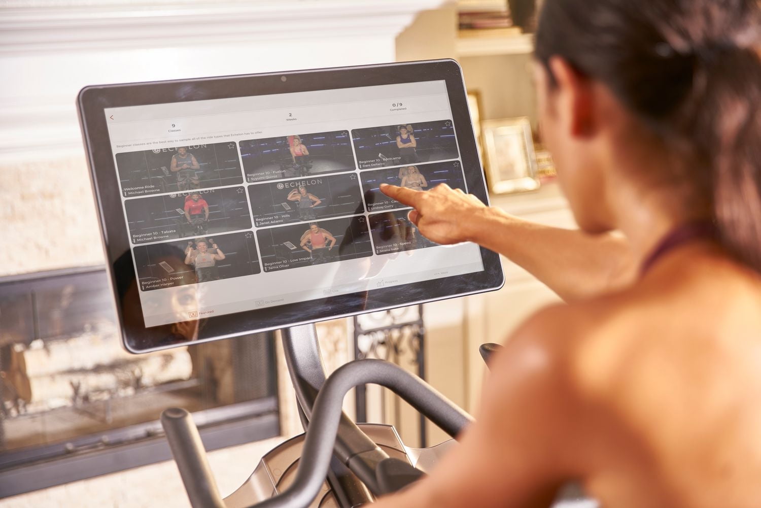 Vélo d'appartement intelligent Echelon Connect EX-5s avec écran tactile HD 22 pouces et résistance magnétique