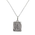 thumbnail image 1 of Medalla de la Virgen de Guadalupe Medalla Italiana imagen completa forma cuadrada con orilla lisa con cadena, 1 of 3