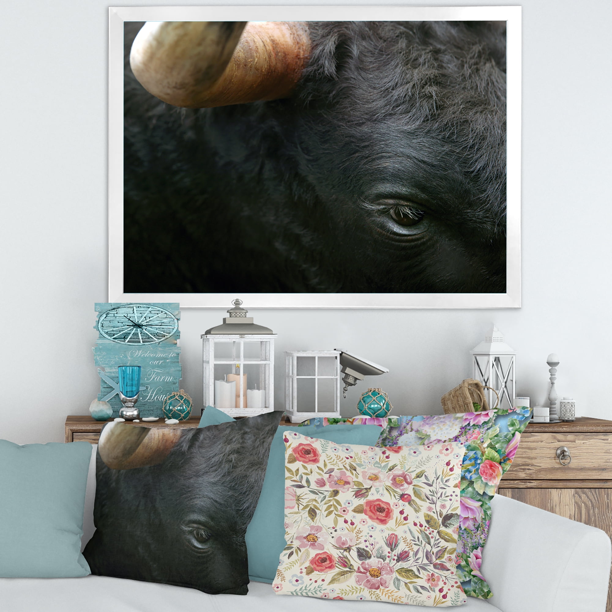 Designart 'Close-Up Of Eye Fighting Bull Head ' Farmhouse Framed Art Print