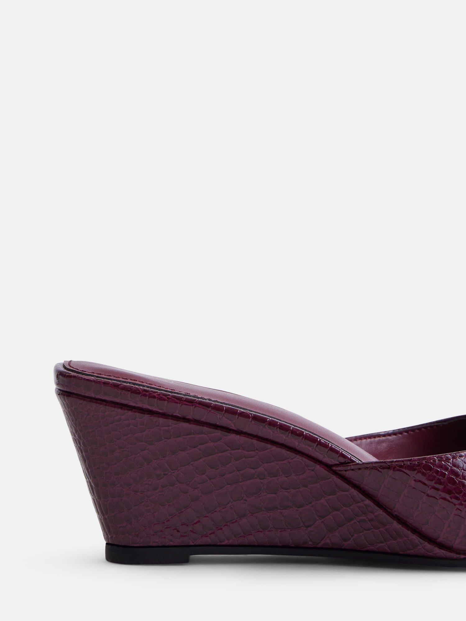 Time and Tru Women's Slip On Wedge Sandals