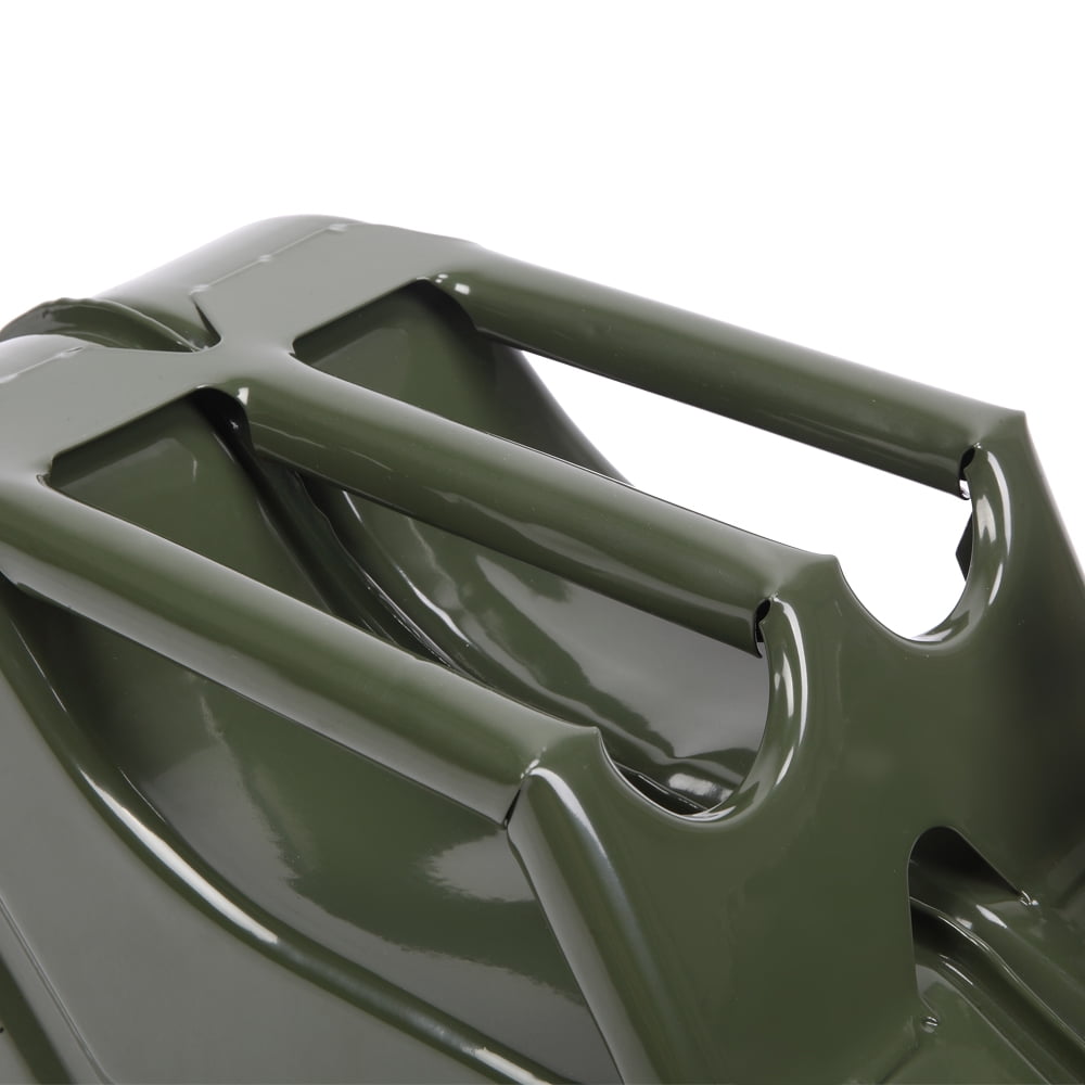 Roadstar 2.5 Gallon 10L Jerry Can Emergency Backup Tank, w/ Spout