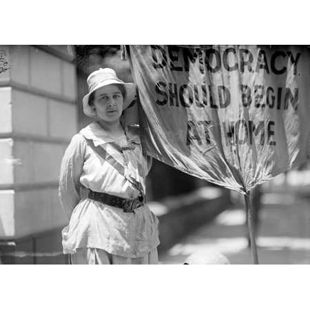 White House Suffragette Na Suffragette Picketing In Front Of The White House Washington DC 1917 Rolled Canvas Art - (24