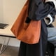 thumbnail image 4 of Bolso Gamuza para Mujer 2024 Nueva Axila Un Hombro Gran Capacidad C (marrón Oscuro), 4 of 9