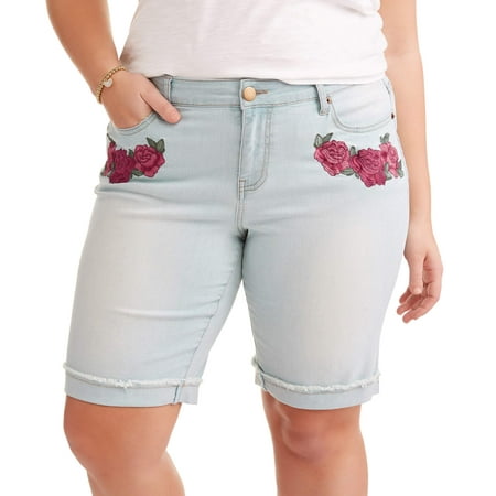 Juniors' Plus Size Roll Cuff Embroidered Bermuda Shorts