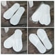 thumbnail image 3 of 20 pares de pantuflas desechables de punta cerrada para invitados, 3 of 6