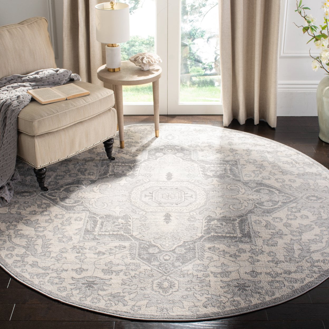 SAFAVIEH Brentwood Felix Floral Area Rug, 6'7" x 6'7" Round, Grey/Cream