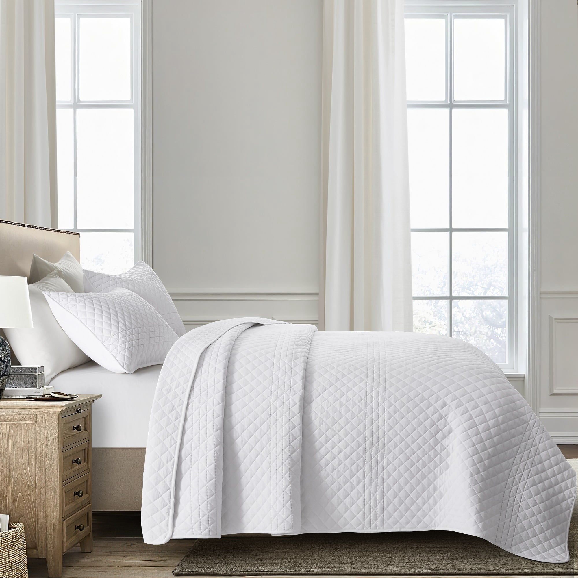 Bonlino Farmhouse Quilt Oversized King Set, Lightweight Soft Striped Bedspread with 2 Pillow Shams (White, Oversized King)