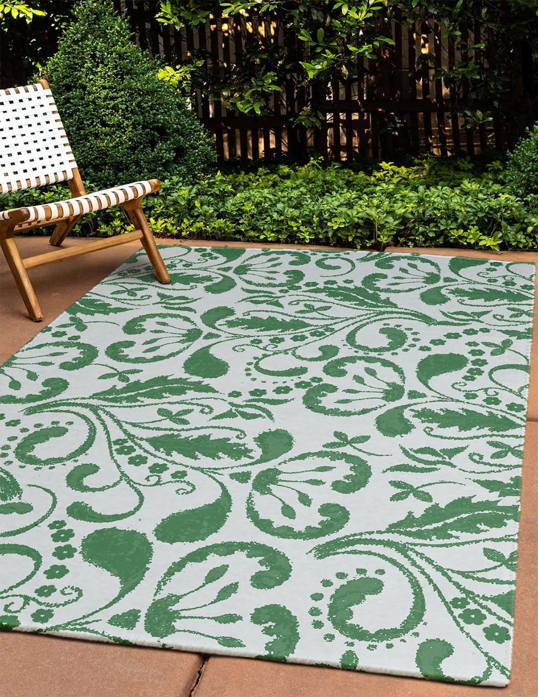 4' x 6' Simply Daisy Aurora French Country Chenille Area Rug, Green